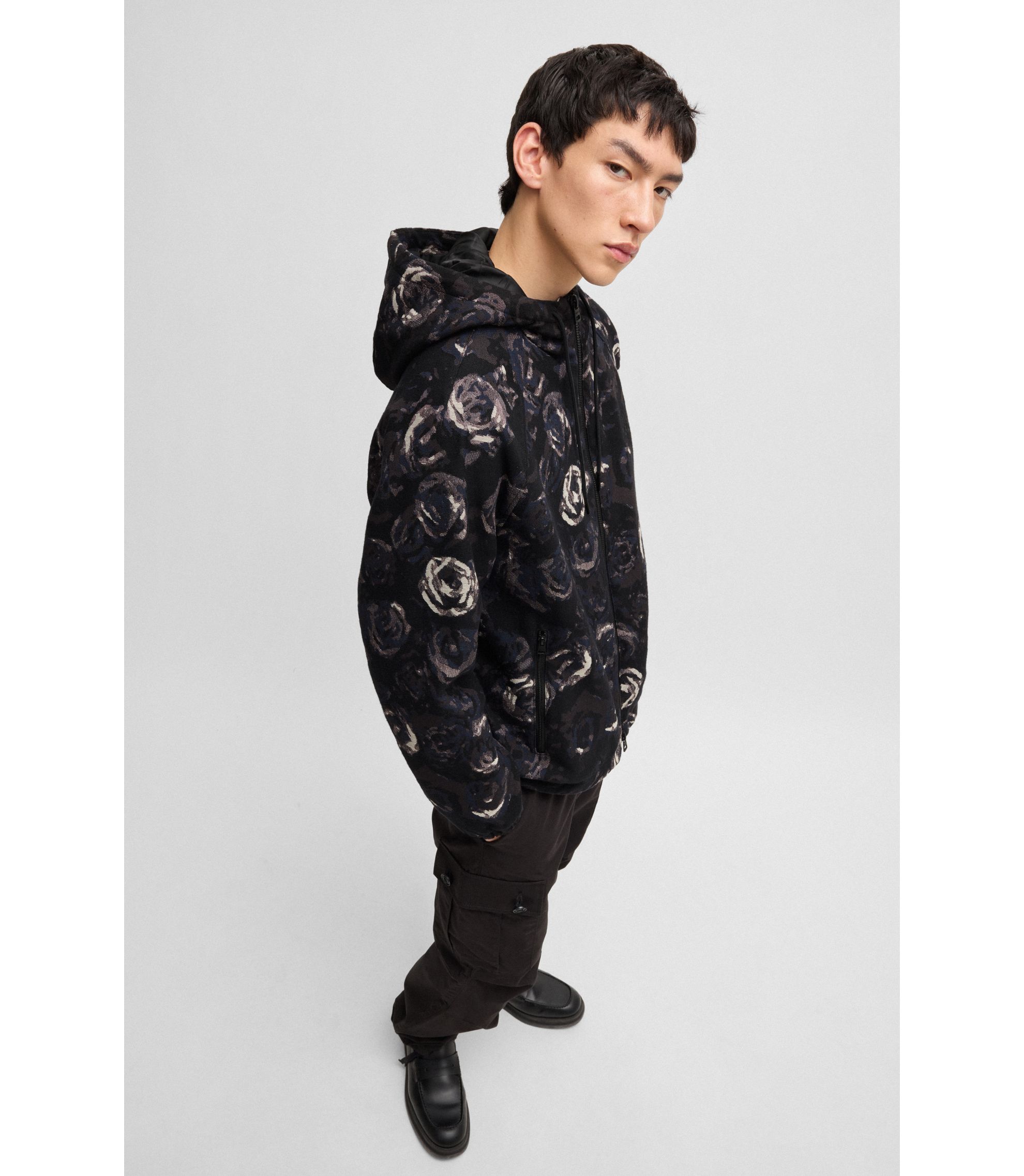 hbna50521475_974_341?wid=1980&