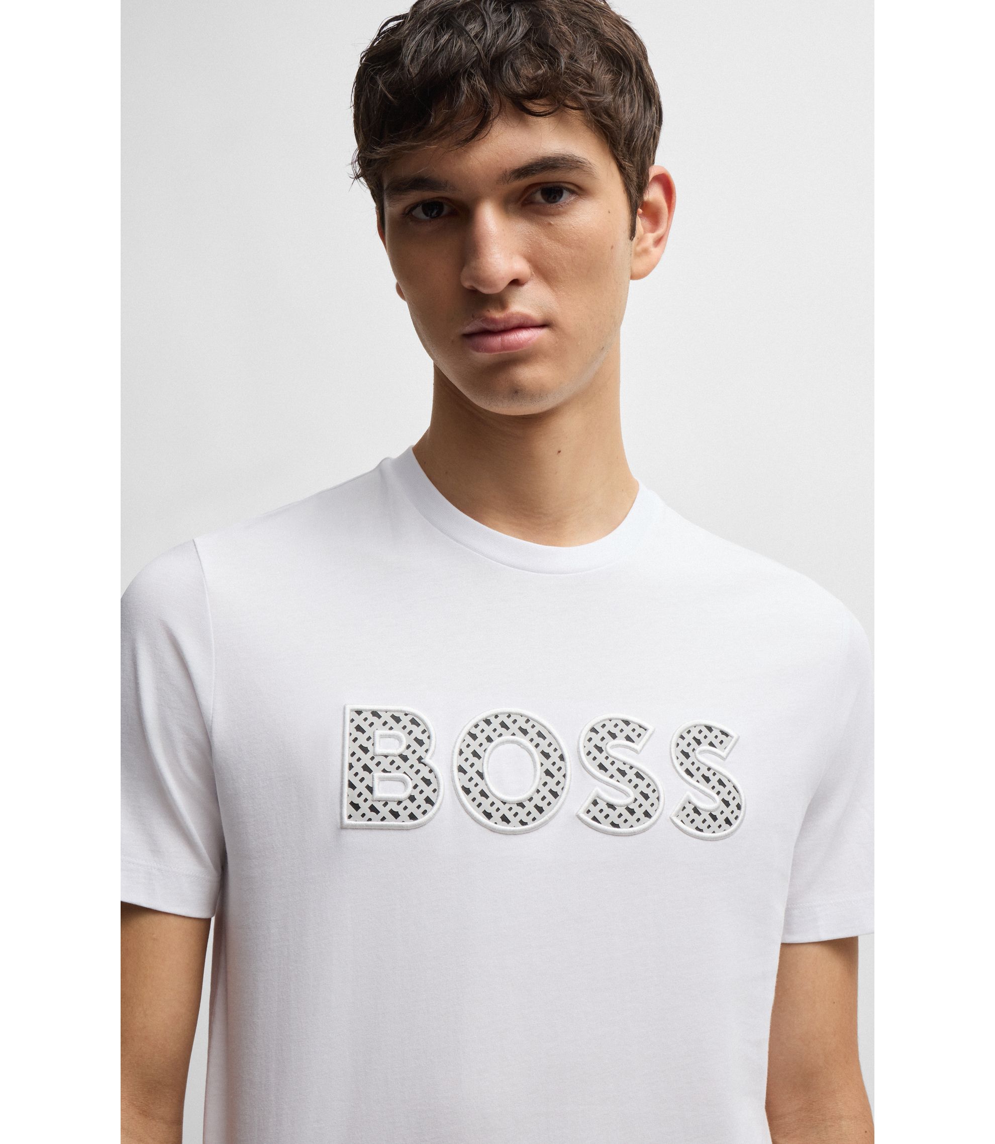 hbna50521520_101_340?wid=1980&