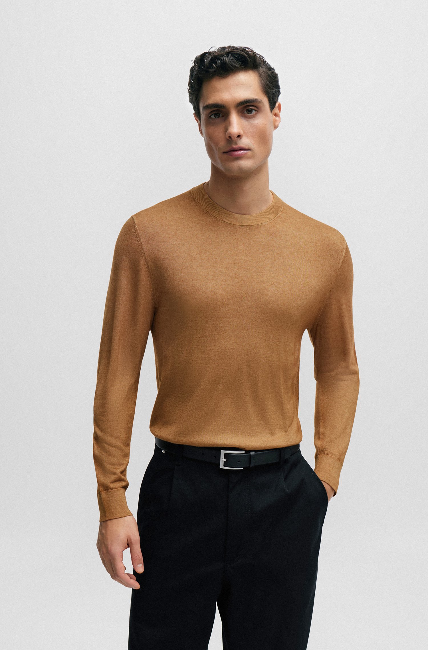 Regular-fit sweater 100% cashmere with ribbed cuffs