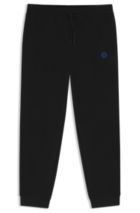 Sudaderas y pantalones de chándal