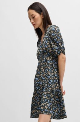 V-neck dress printed satin with gathered sleeves