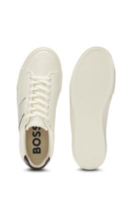 Baskets en similicuir &agrave; textures unies et grain&eacute;es, Blanc