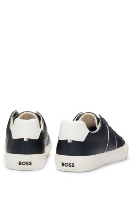 Baskets en similicuir &agrave; textures unies et grain&eacute;es, Bleu fonc&eacute;