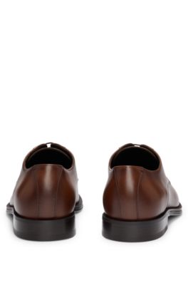 Zapatos derby de piel con detalle de costuras dobles en el empeine, Marr&oacute;n