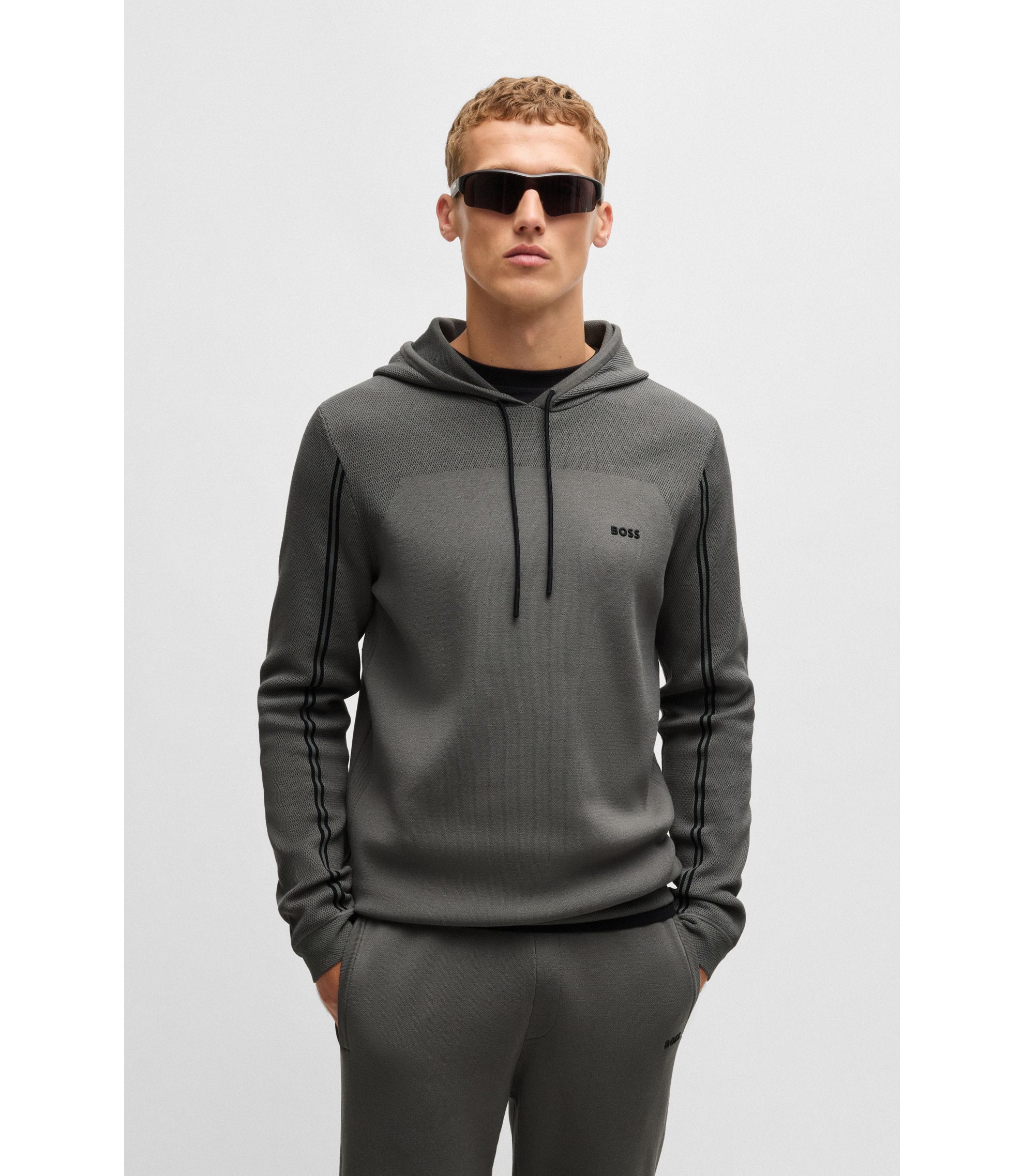 hbna50523284_056_350?wid=1980&