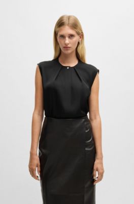 Blusa ajustada sin mangas en seda el&aacute;stica con tapeta oculta, Negro