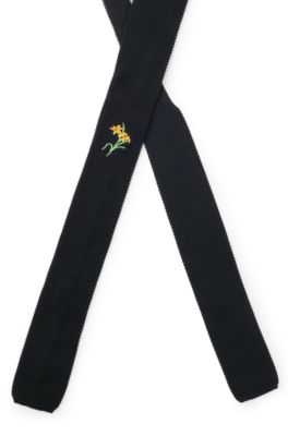 Knitted tie with floral detail, Black