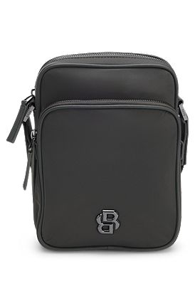 Bolso mensajero con monograma Double B metálico