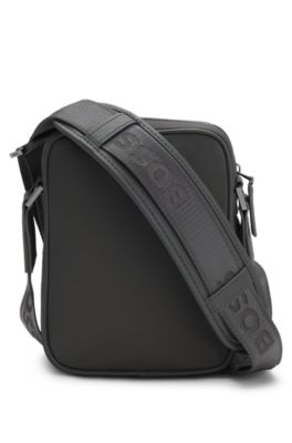 Bolso mensajero con monograma Double&nbsp;B met&aacute;lico, Gris