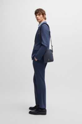 Bolso mensajero con monograma Double&nbsp;B met&aacute;lico, Azul