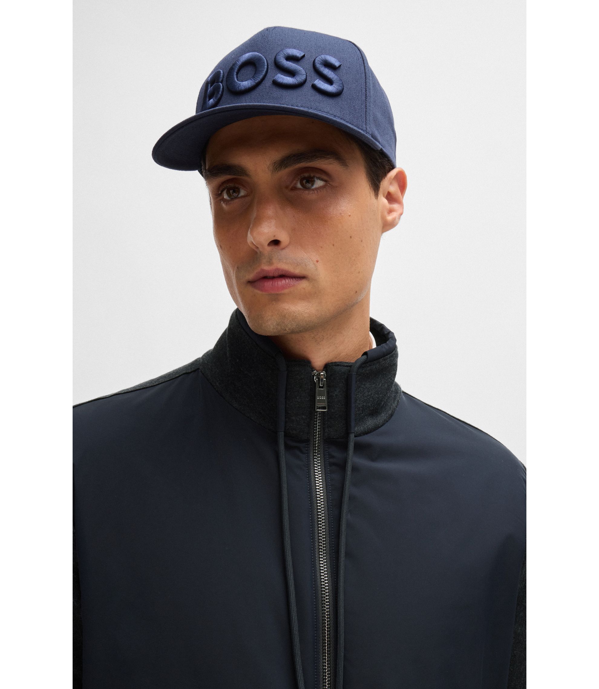 hbna50524063_404_340?wid=1980&