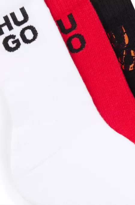 Three-pack of short-length socks with logo details
