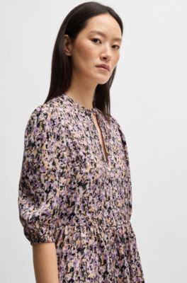 Cropped-sleeve dress in hammered satin with seasonal print, Patterned
