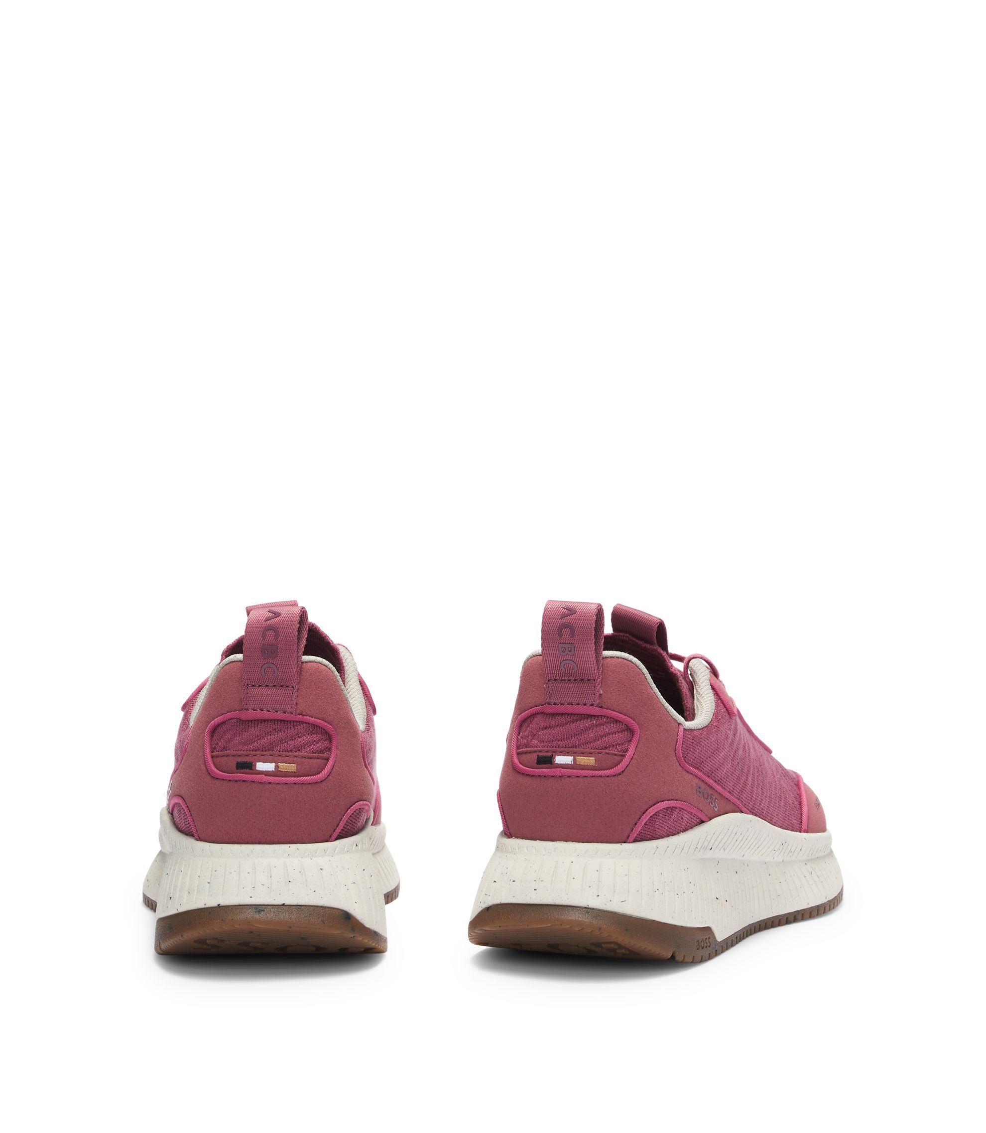 hbna50525107_692_210?wid=1980&