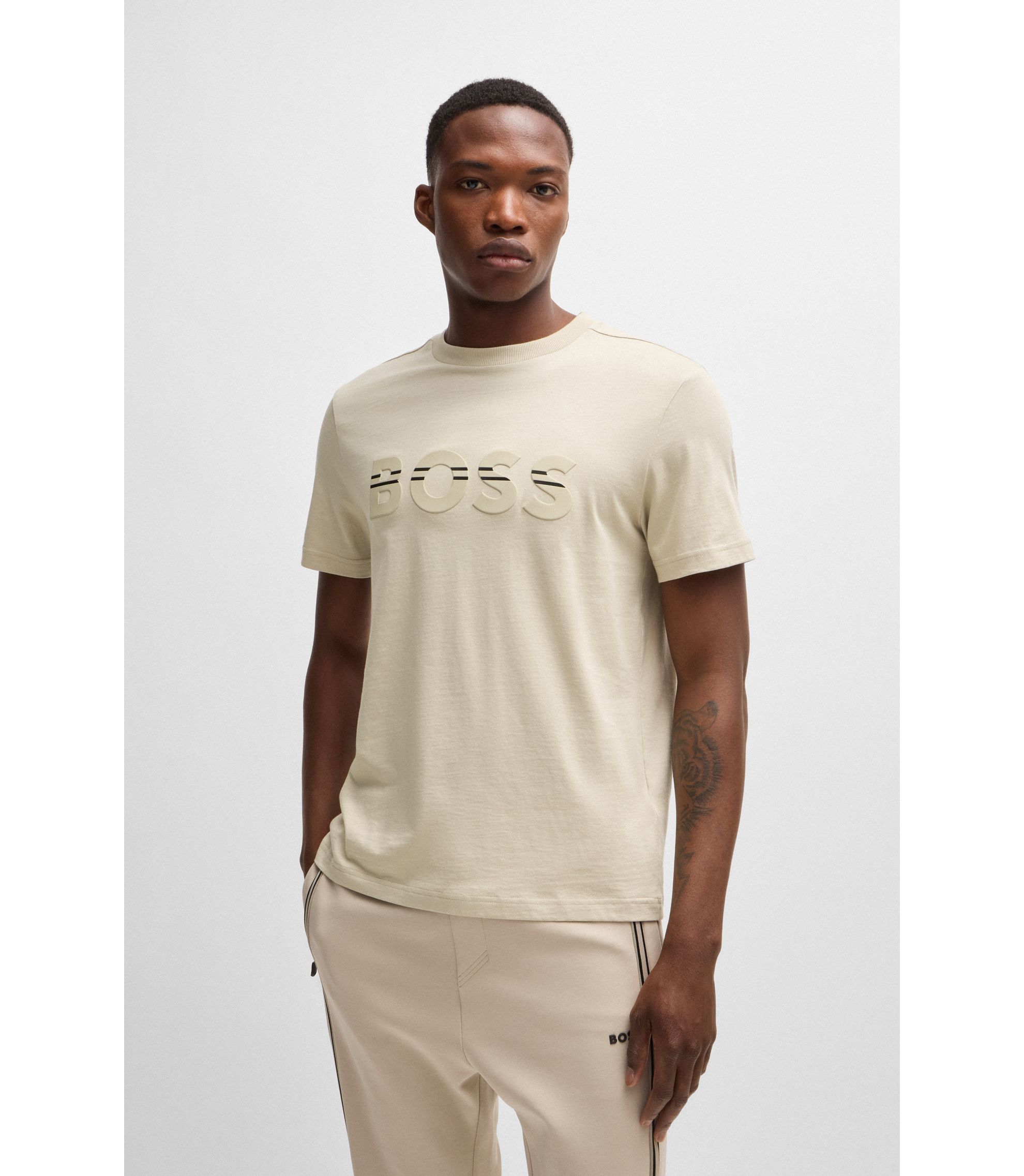 hbna50525208_271_350?wid=1980&