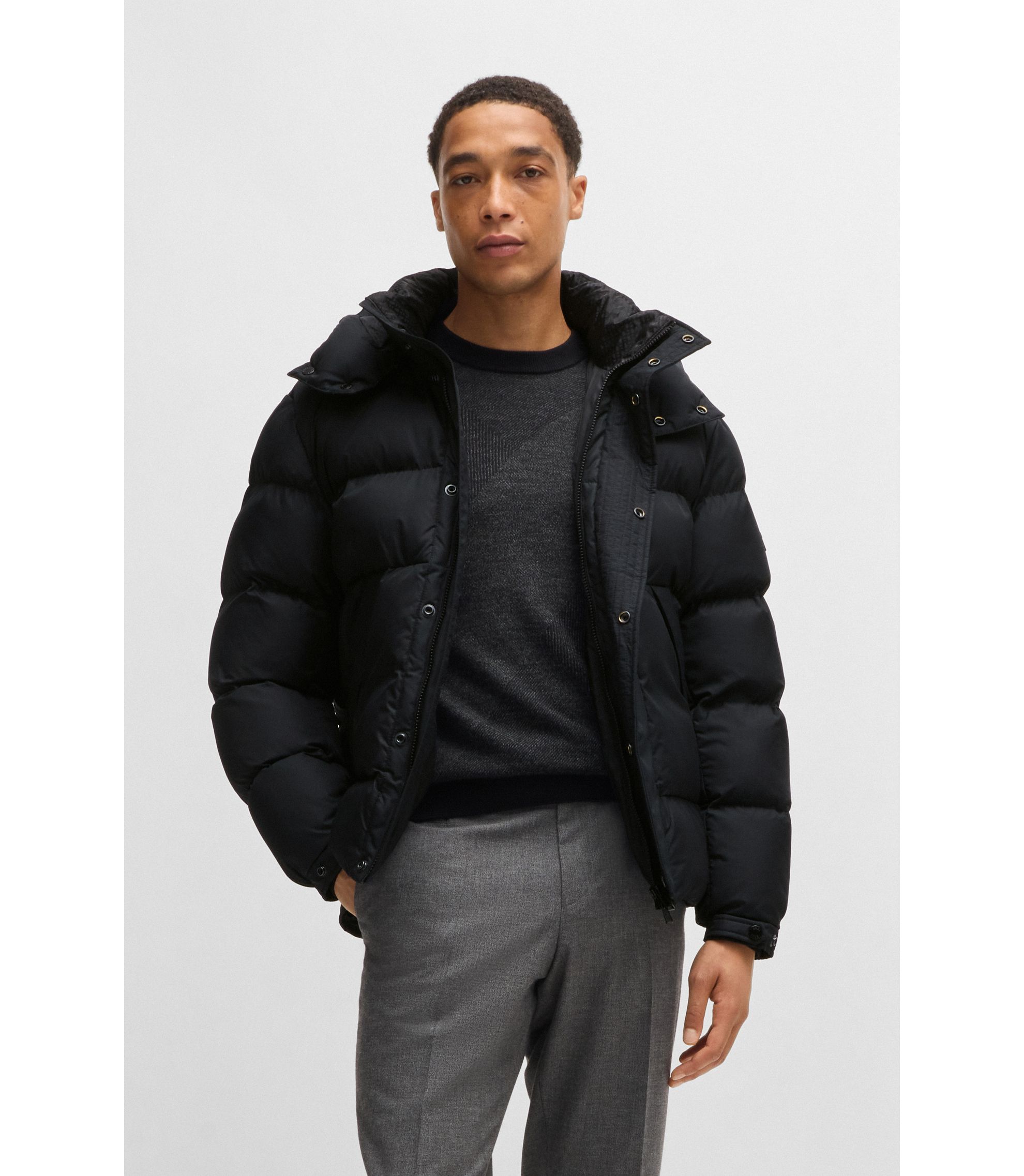 hbna50525243_001_350?wid=1980&