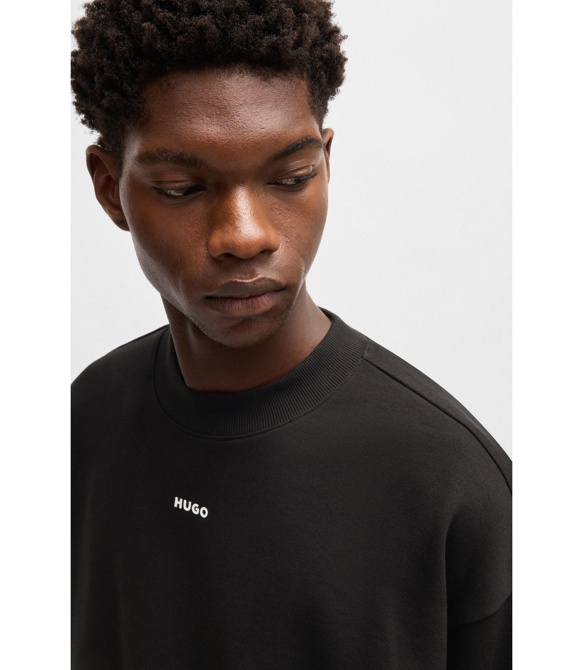 トップス UltraCompactTerryCrewNeckSweater hbna50525892_001_340?wid=1980&