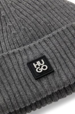 Gorro de punto de lana virgen con detalle de logo apilado, Gris