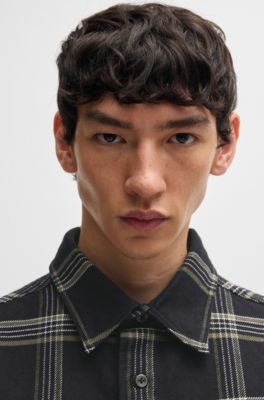 Camisa oversize fit en sarga de algod&oacute;n a cuadros pr&iacute;ncipe de Gales, Negro