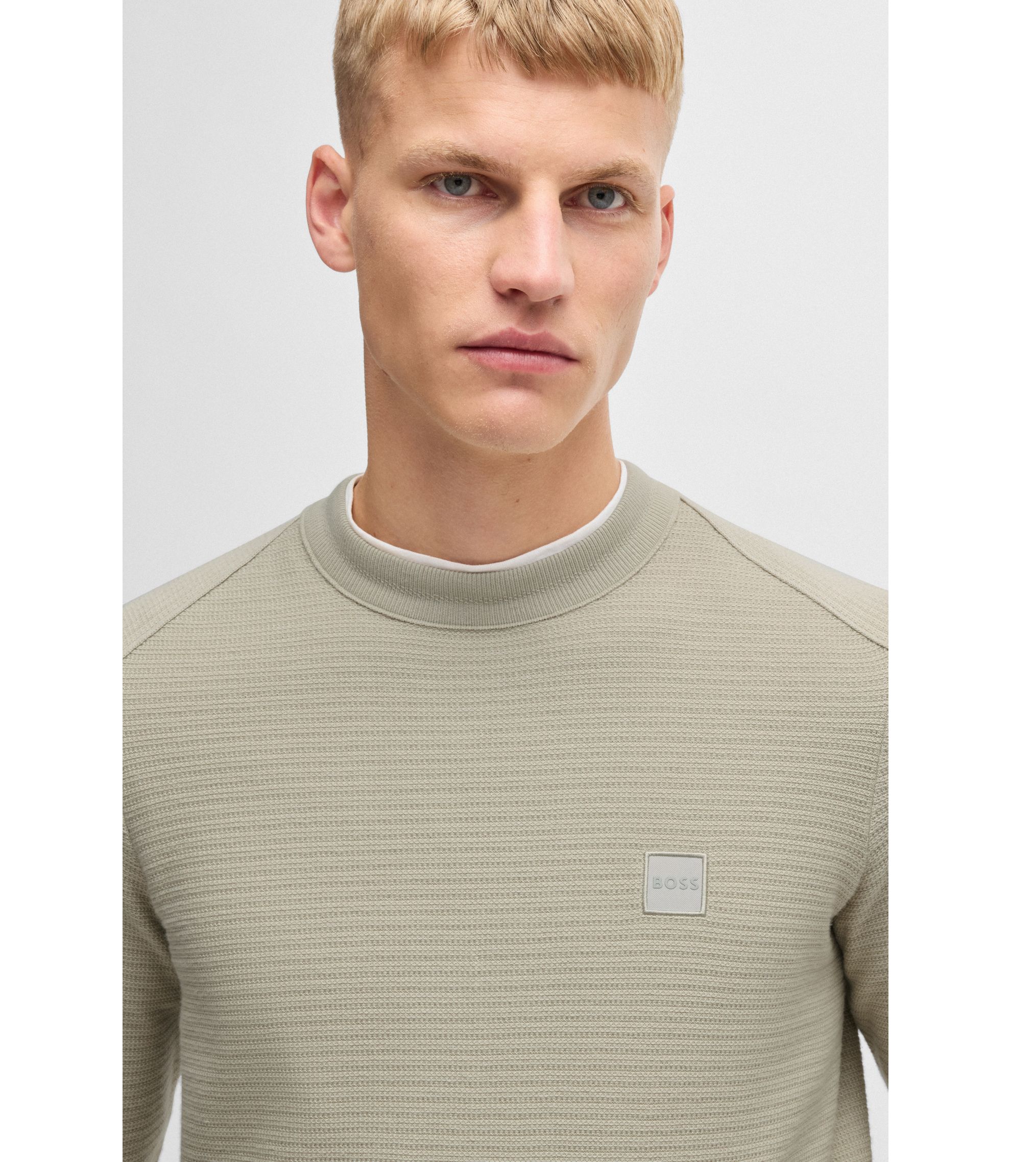 HUGO BOSS ウール ニット セーター ロゴ 刺繍 羊毛 ブラウン L hbna50527584_271_340?wid=1980&