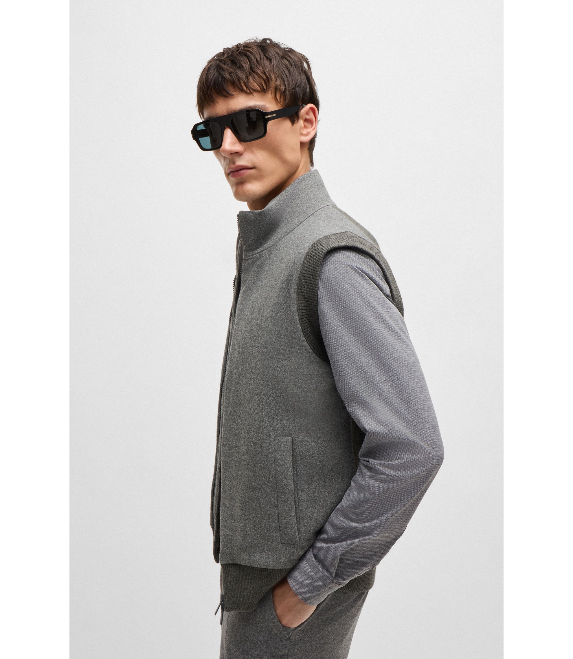 hbna50527647_030_341?wid=1980&