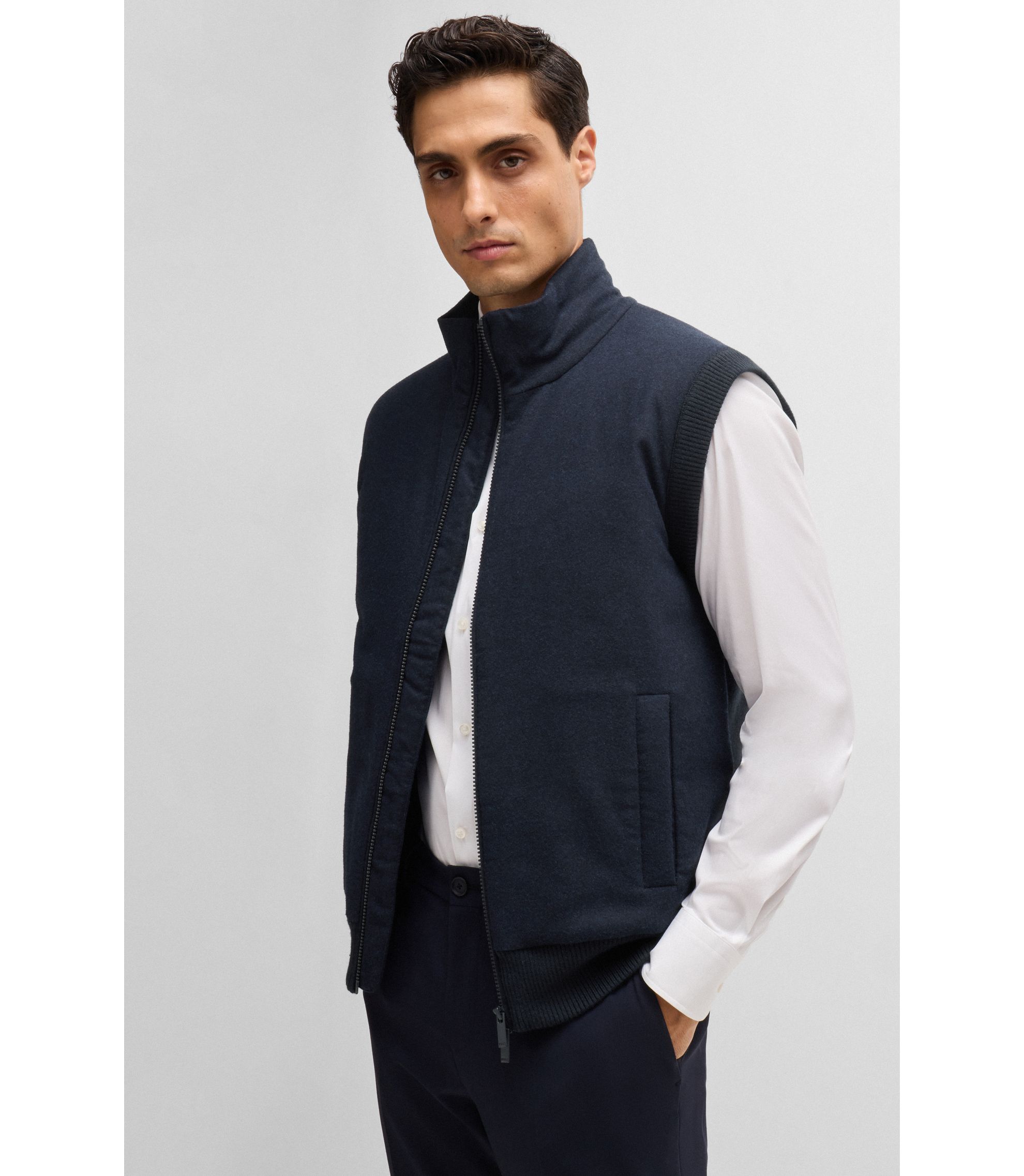 hbna50527647_404_341?wid=1980&