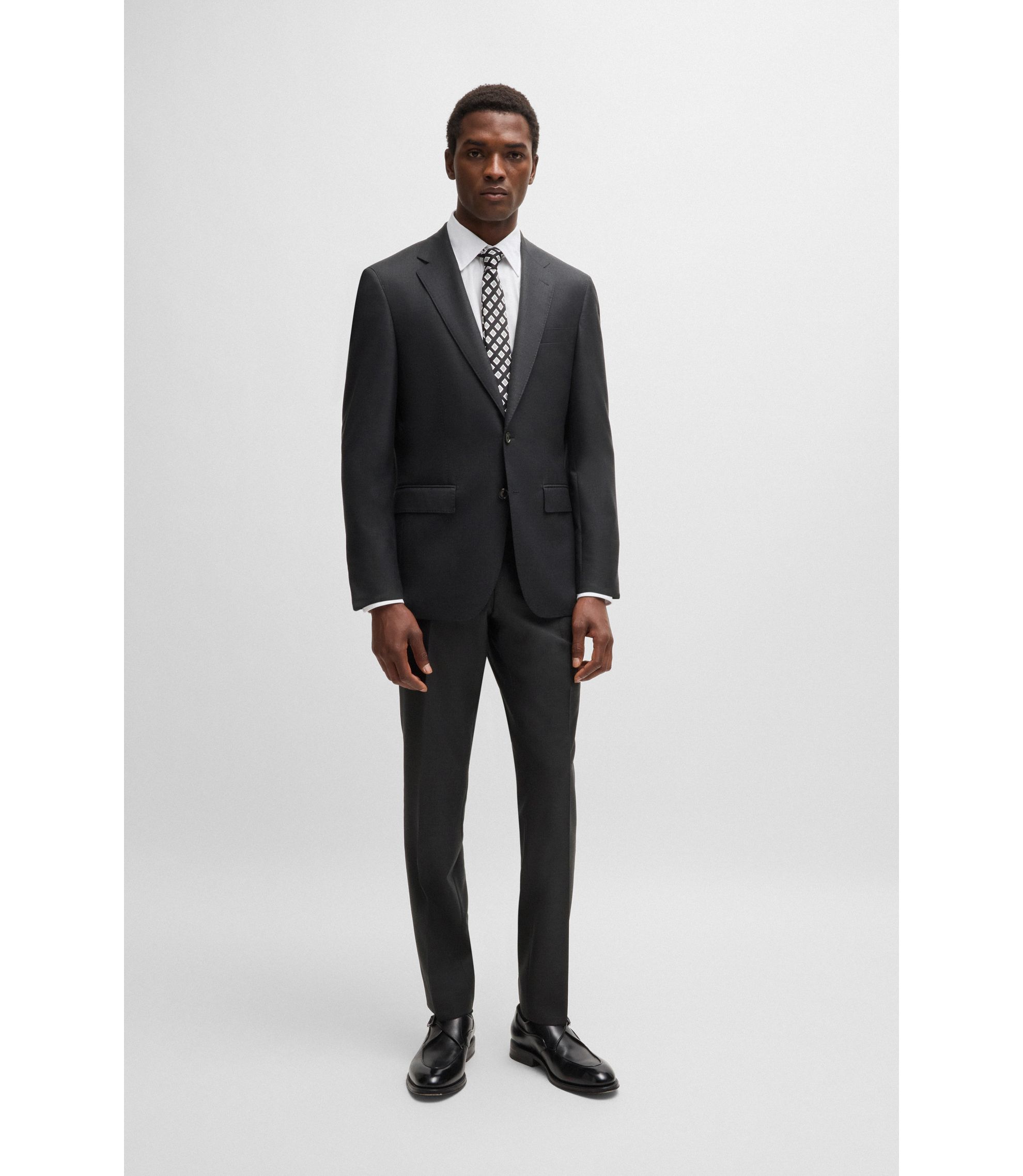 hbna50527880_061_300?wid=1980&