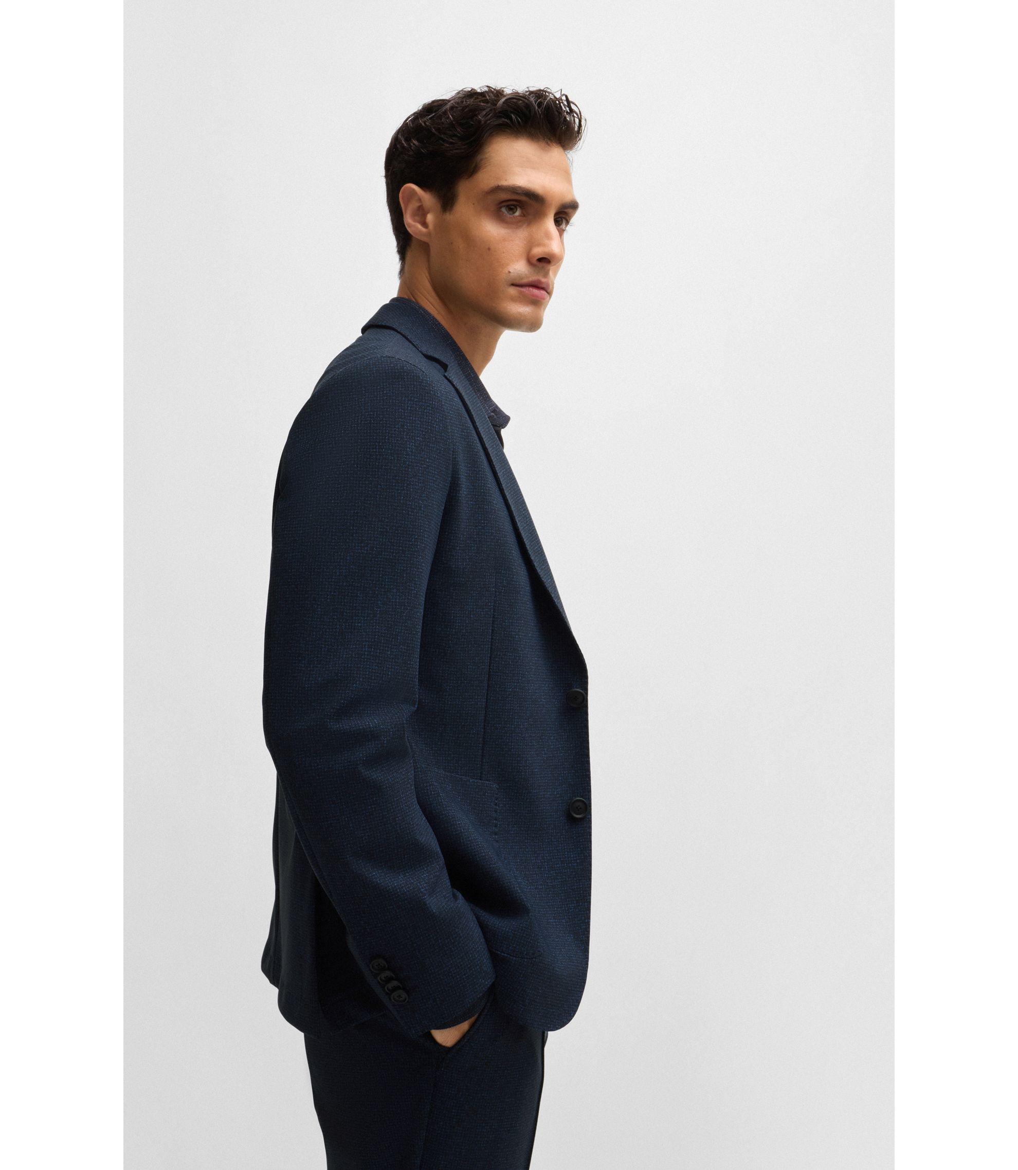 hbna50527897_404_341?wid=1980&