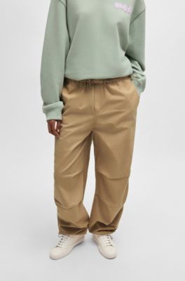 Pantalones estilo paraca&iacute;das baggy fit en lona de algod&oacute;n, Beige claro