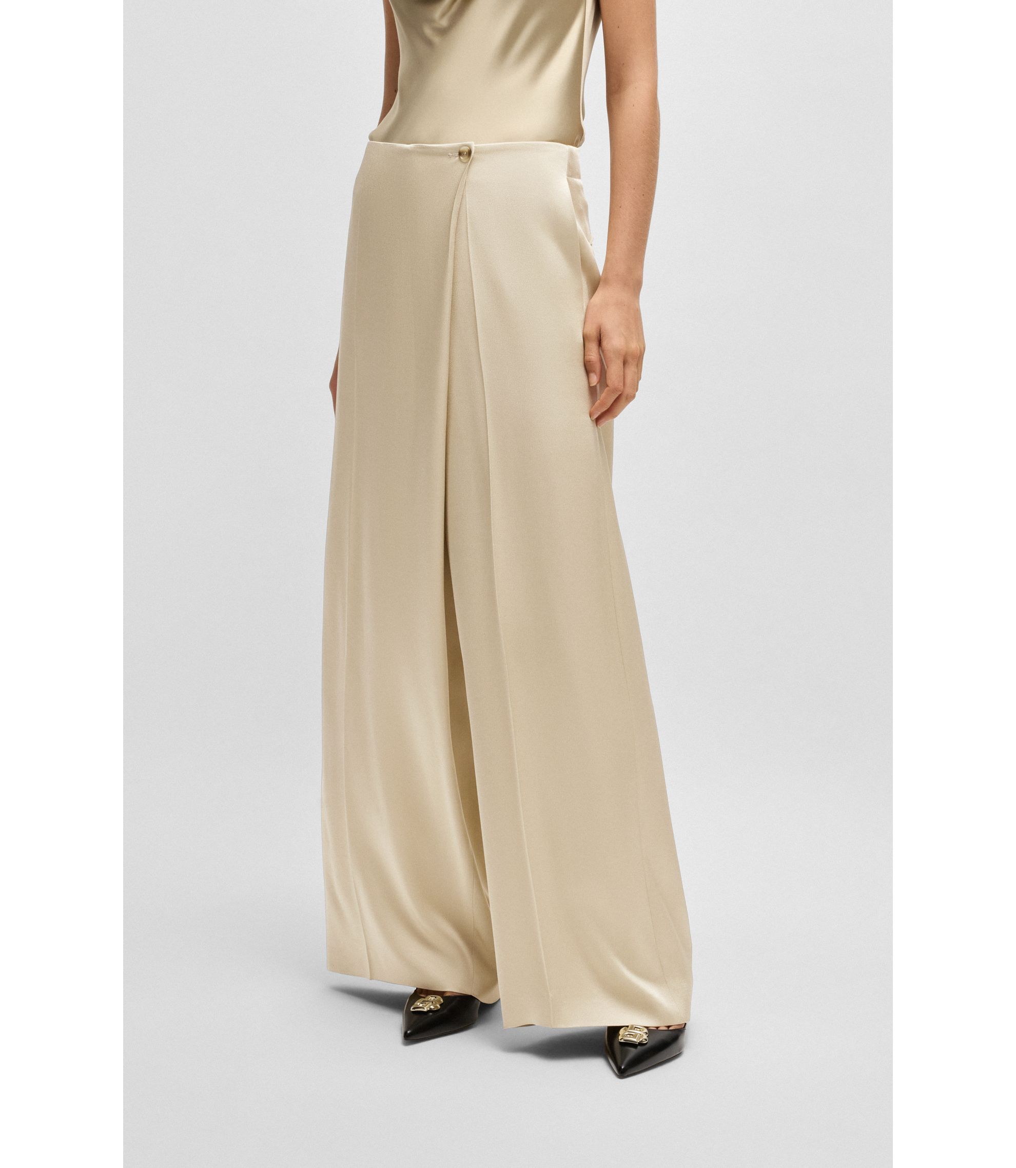 HUGO WÄR ベージュ ジレ hbna50528744_299_240?wid=1980&