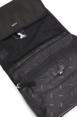 Neceser con cierre de hebilla y detalles de la marca, Negro