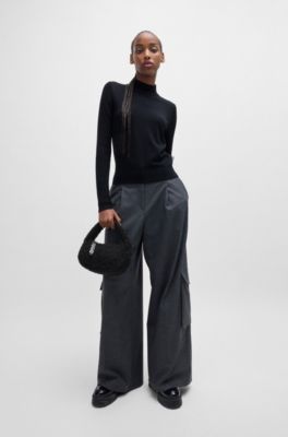 Sac &agrave; bandouli&egrave;re en fourrure synth&eacute;tique avec logo, Noir