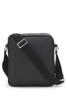 Reporter bag in natural-grain Italian leather, Black