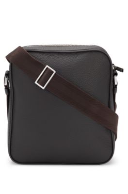 Embossed-logo reporter bag in Italian leather, Dark Brown