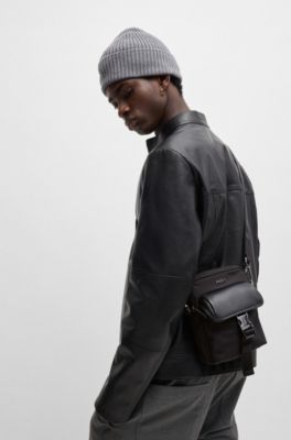 Reporter bag with adjustable and detachable strap, Black