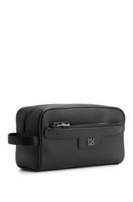 Grained washbag with stacked logo, Black