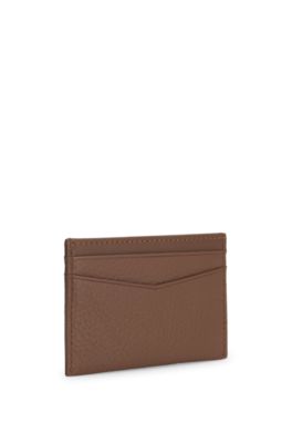 Cartera de piel suave con herrajes pulidos, Marr&oacute;n