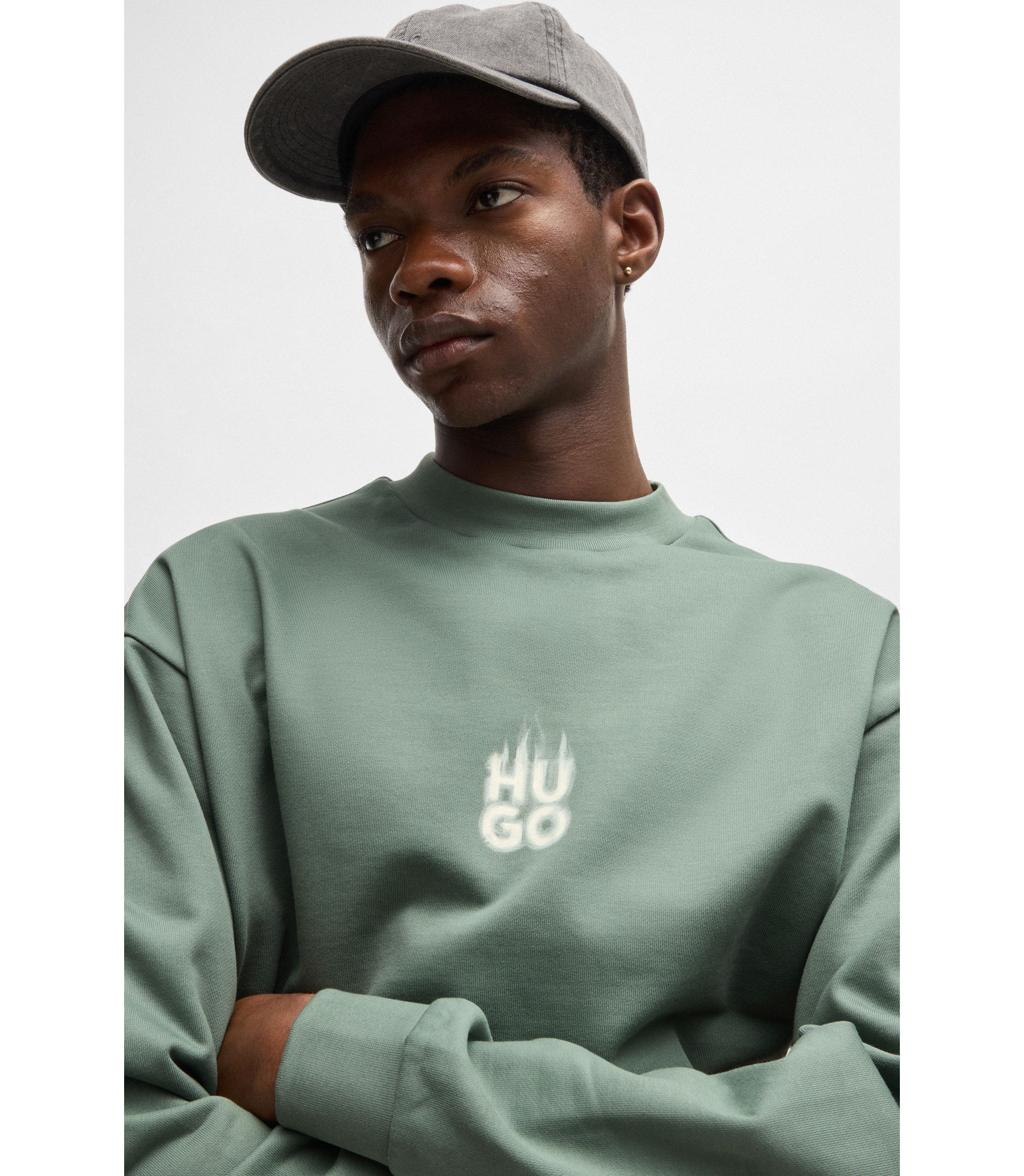 hbna50530427_343_340?wid=1980&