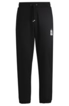 Sudaderas y pantalones de chándal