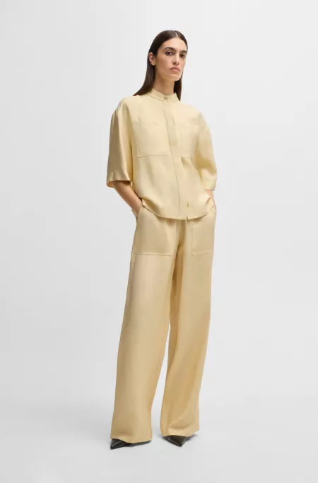 Relaxed-fit blouse in soft twill with stand collar