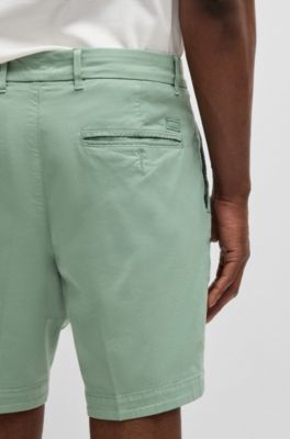 Shorts slim fit de sarga de algod&oacute;n el&aacute;stico, Cal