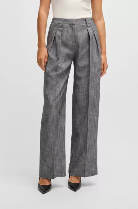 Regular-fit trousers with pleated front