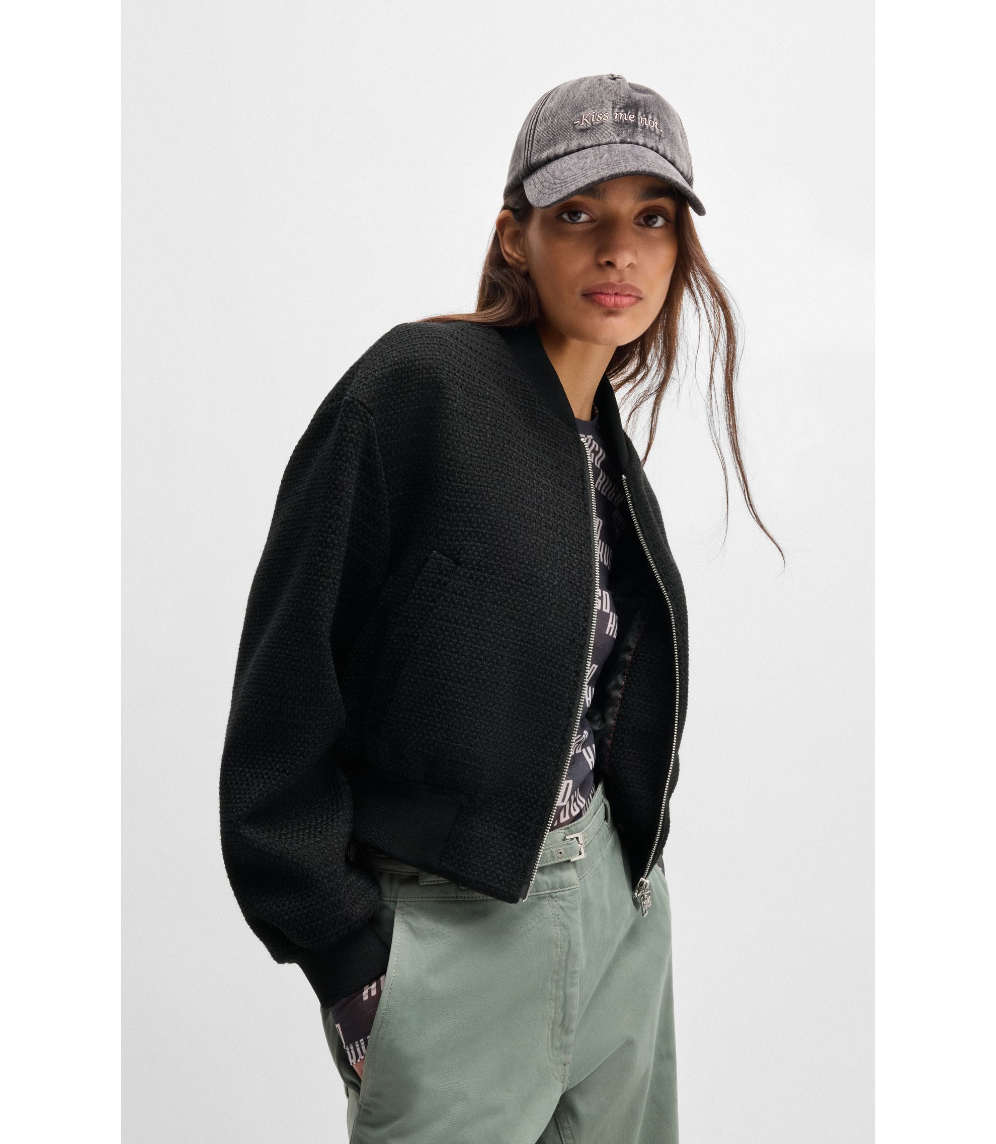 hbna50530992_001_350?wid=1980&