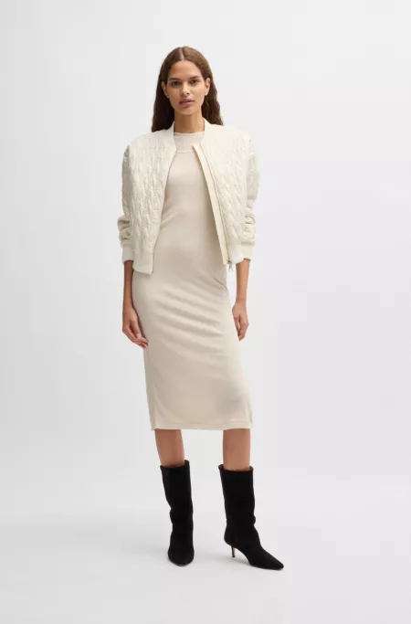 Water-repellent bomber jacket with patterned quilting