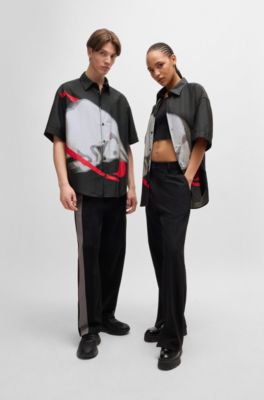 Camisa holgada HUGO x RB con estampado de toro de la marca, Negro