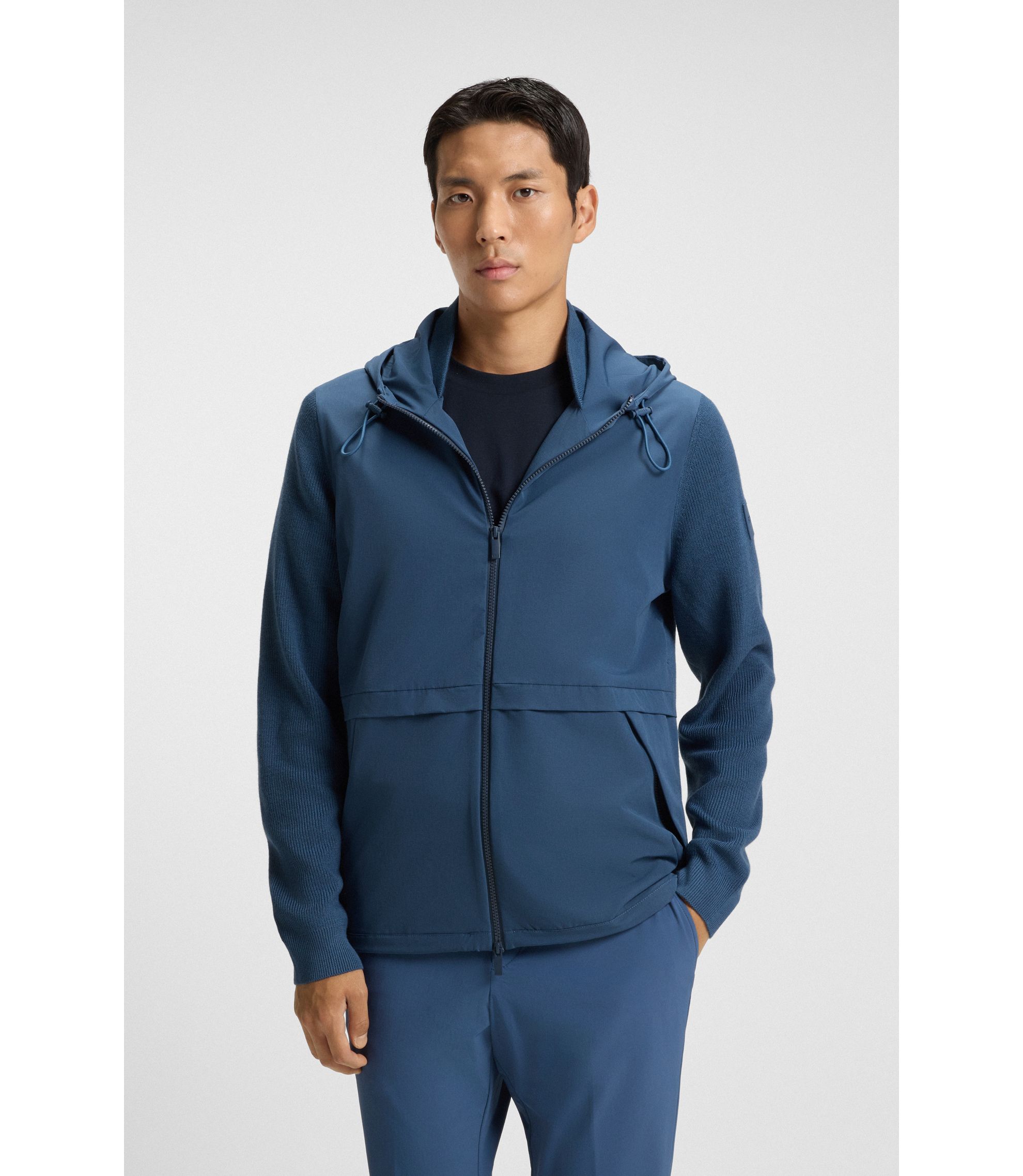 hbna50531168_425_350?wid=1980&