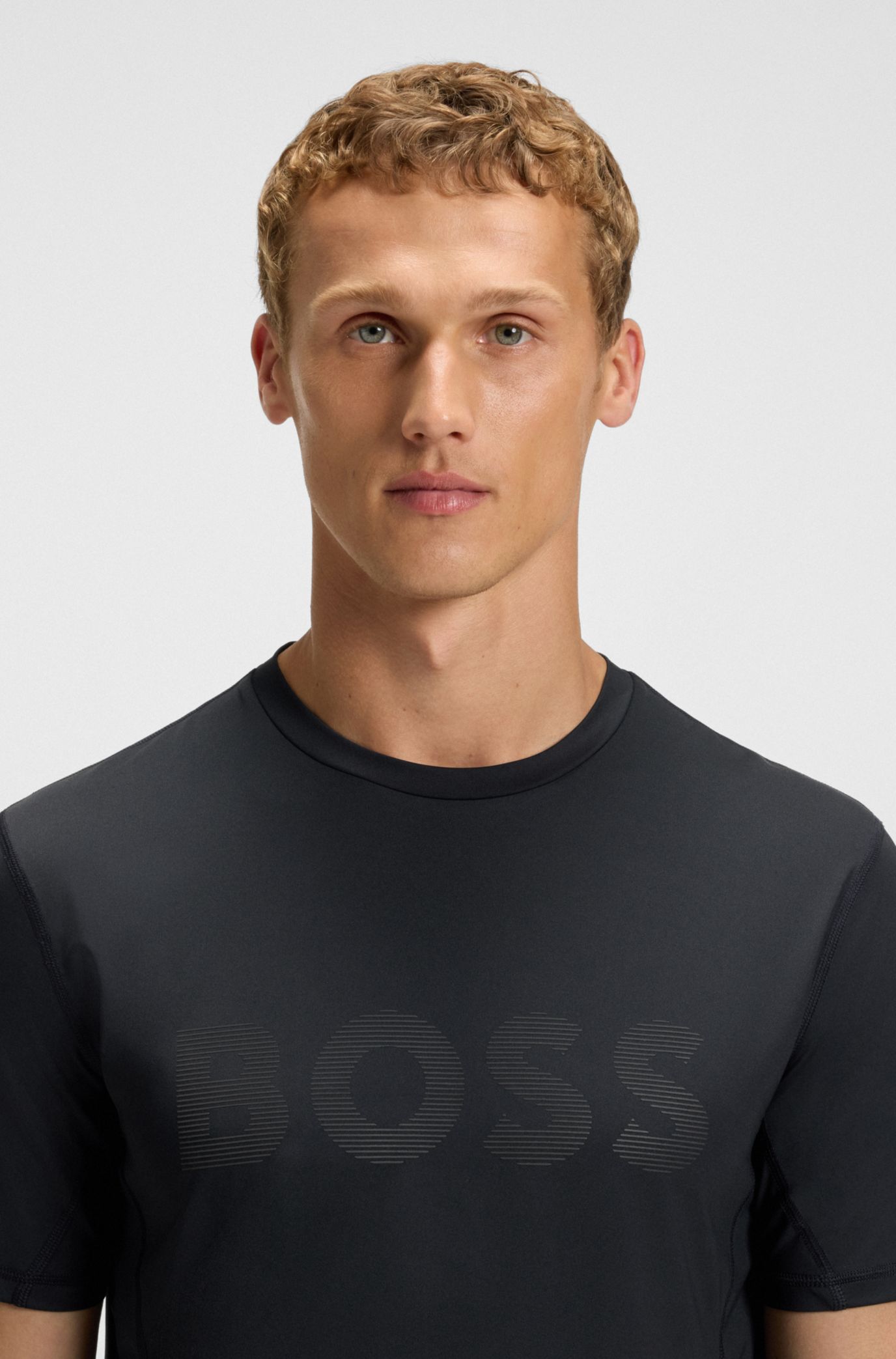 HUGO BOSS｜ (Active slim-fit T-shirt with decorative ref BOSS - Active slim-fit T-shirt with decorative reflective