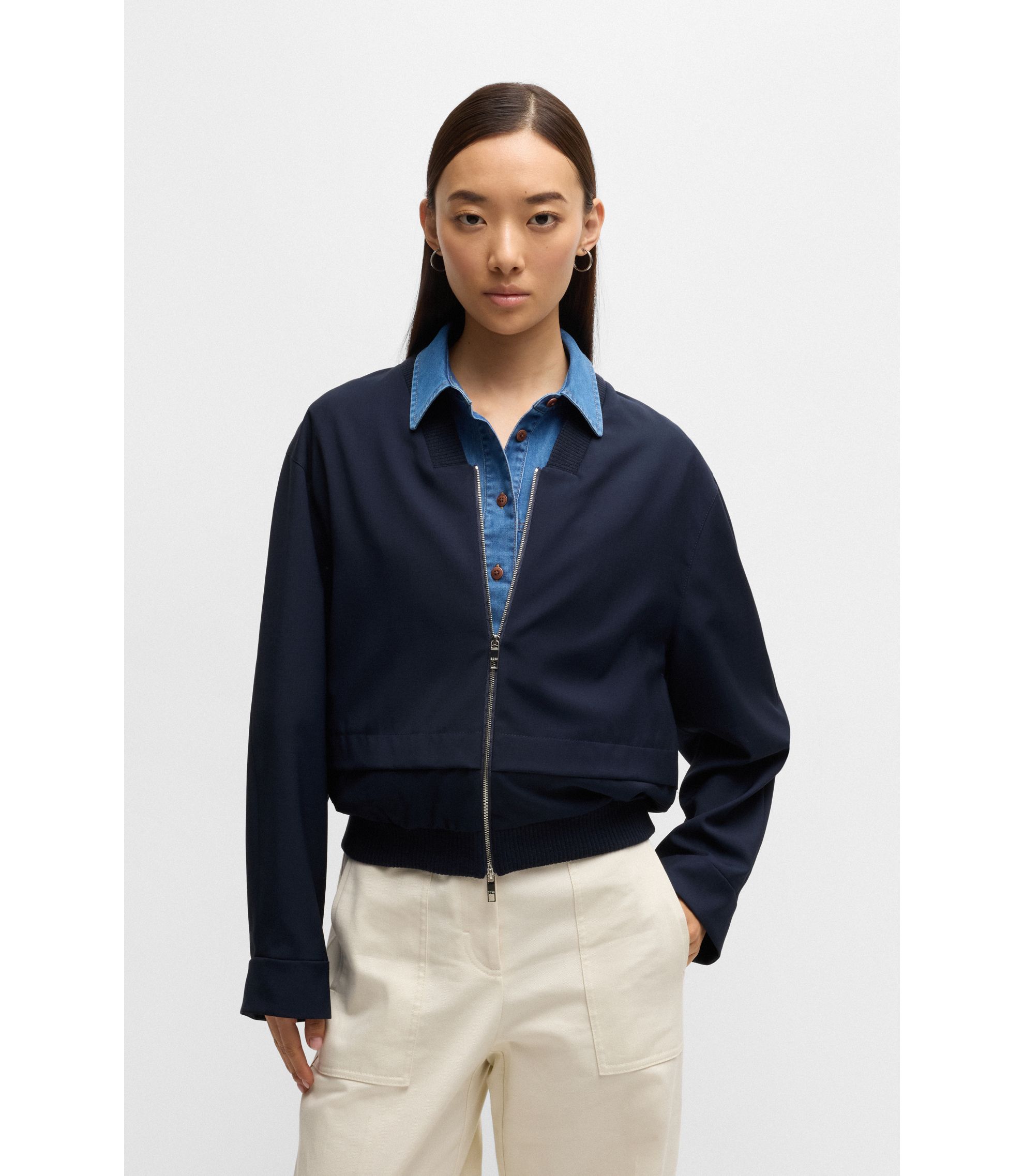 hbna50531883_406_350?wid=1980&