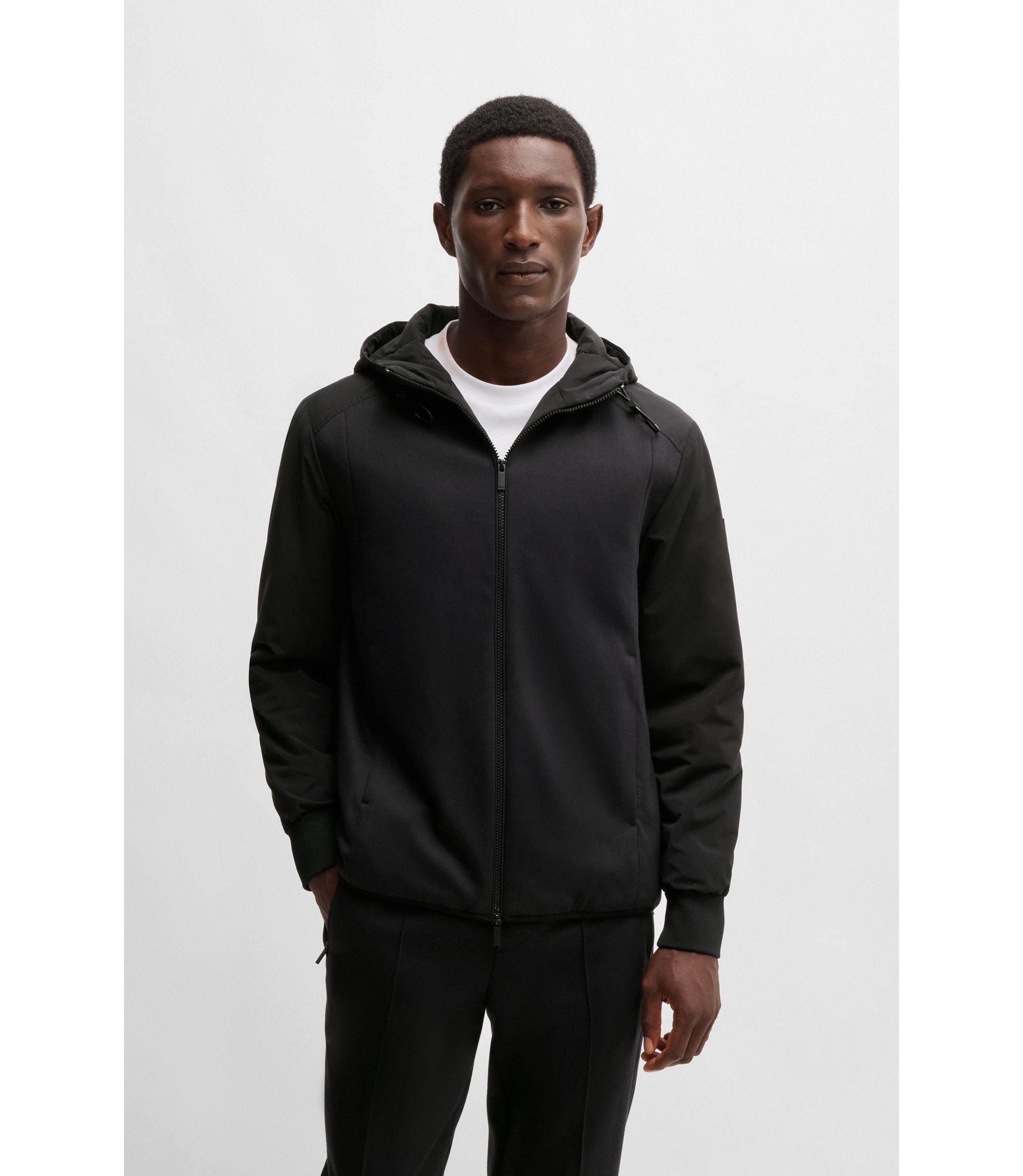 hbna50531963_001_350?wid=1980&