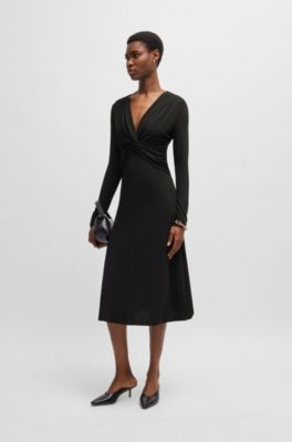 Vestido de crep&eacute; el&aacute;stico con detalle cruzado en la parte delantera, Negro